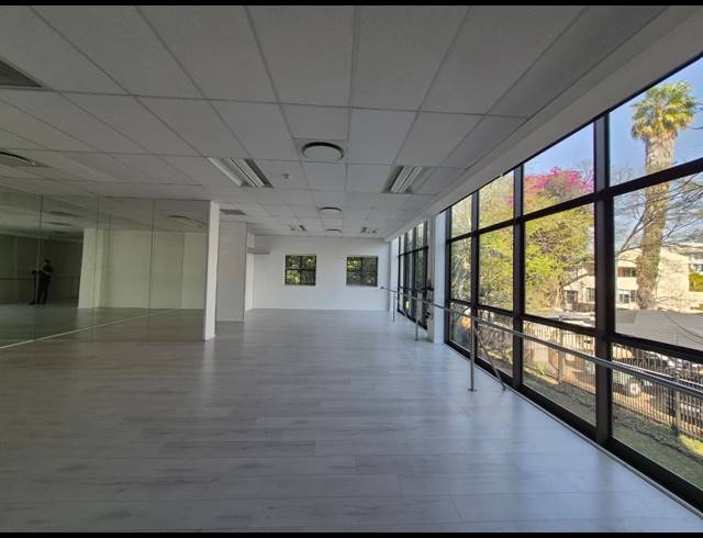 135M² OFFICE TO LET IN ILLOVO